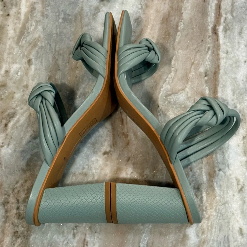 Women’s DOLCE VITA Pama Slip On Squared Open Toe Block Heeled Dress Sandals-Sz 9